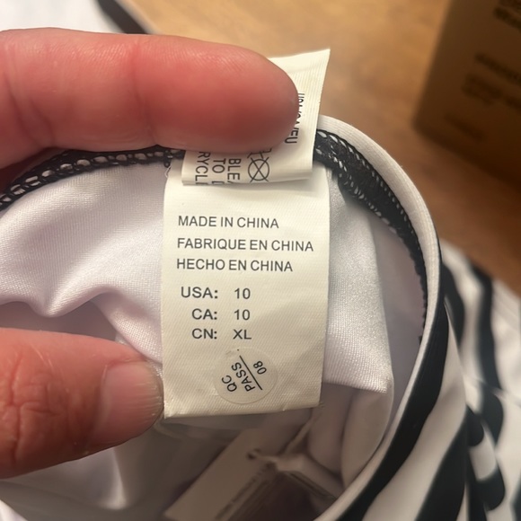 NWT Cocoship Swim Suite - Picture 8 of 9